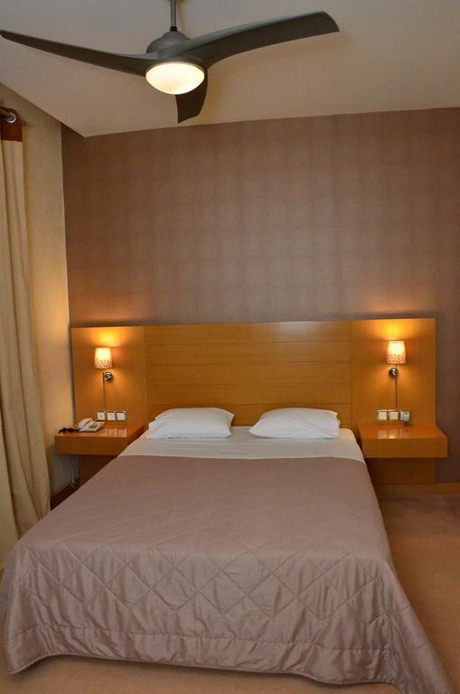Deves Hotel Návplio Eksteriør bilde